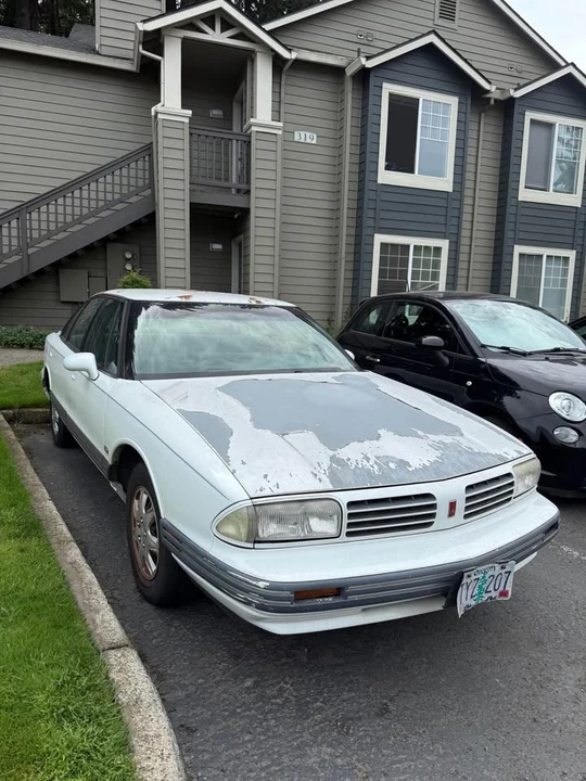 1994 Oldsmobile 88 - Image 5 of 14