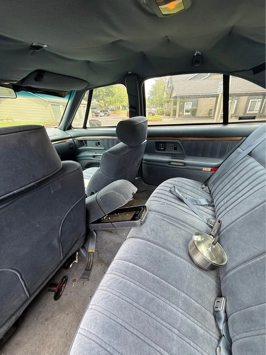 1994 Oldsmobile 88 - Image 14 of 14
