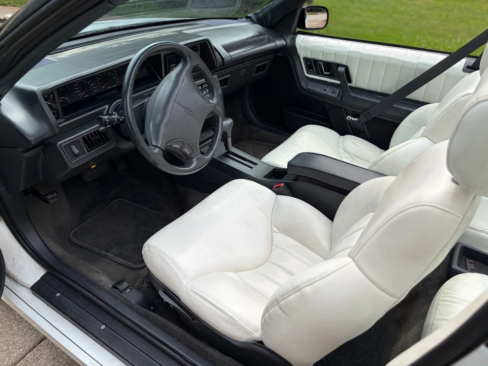 1994 Oldsmobile Cutlass Ciera - Image 11 of 19