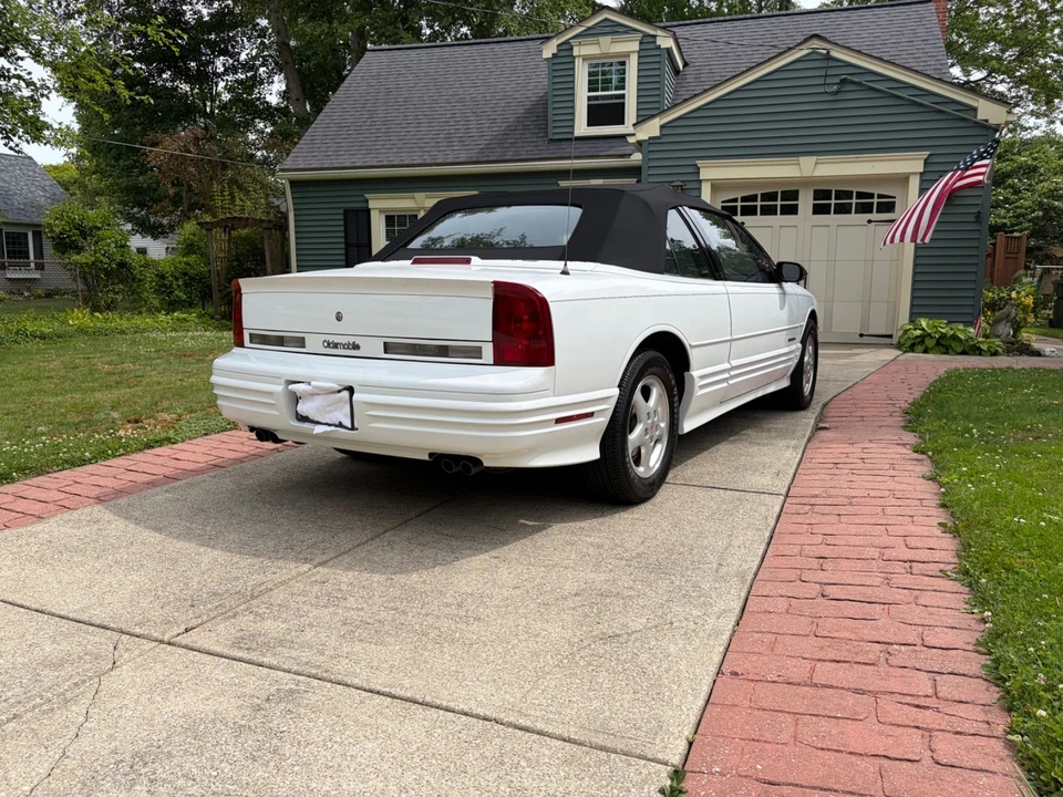 1994 Oldsmobile Cutlass Ciera - Image 4 of 19