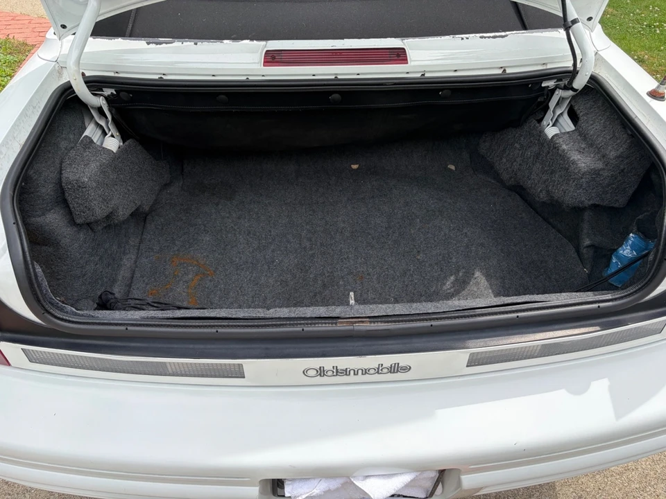 1994 Oldsmobile Cutlass Ciera - Image 6 of 19