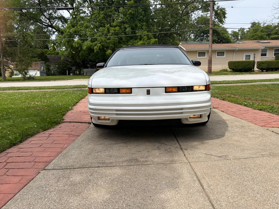 1994 Oldsmobile Cutlass Ciera - Image 3 of 19
