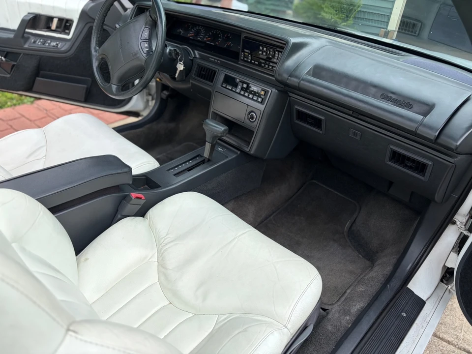 1994 Oldsmobile Cutlass Ciera - Image 9 of 19