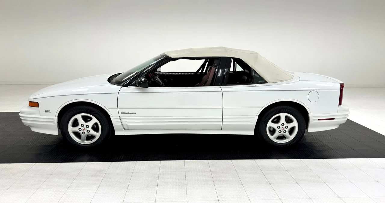 1994 Oldsmobile Cutlass Supreme - Image 3 of 12
