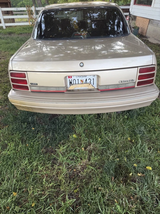 1994 Oldsmobile Cutlass Ciera - Image 15 of 21