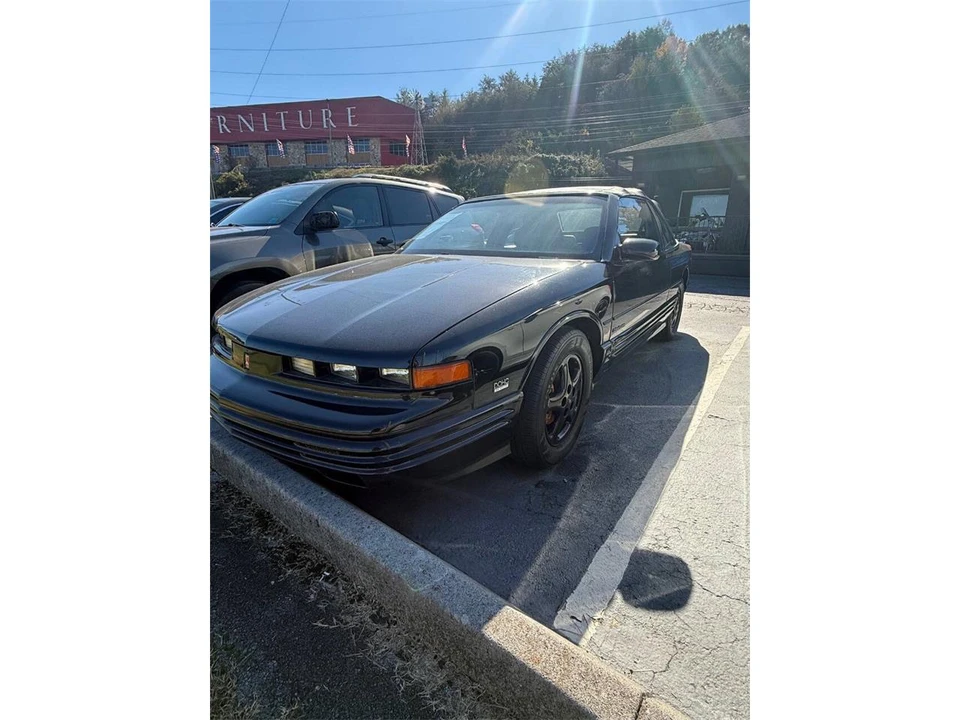 1994 Oldsmobile Cutlass Supreme - Image 3 of 7