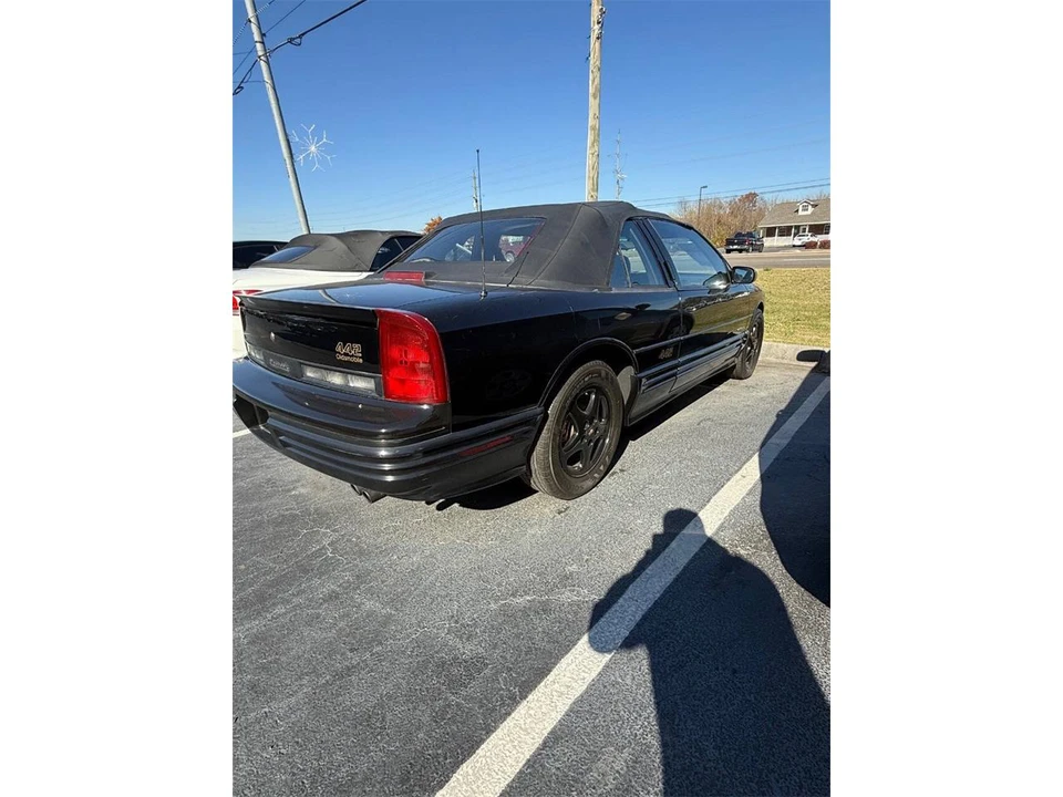 1994 Oldsmobile Cutlass Supreme - Image 5 of 7