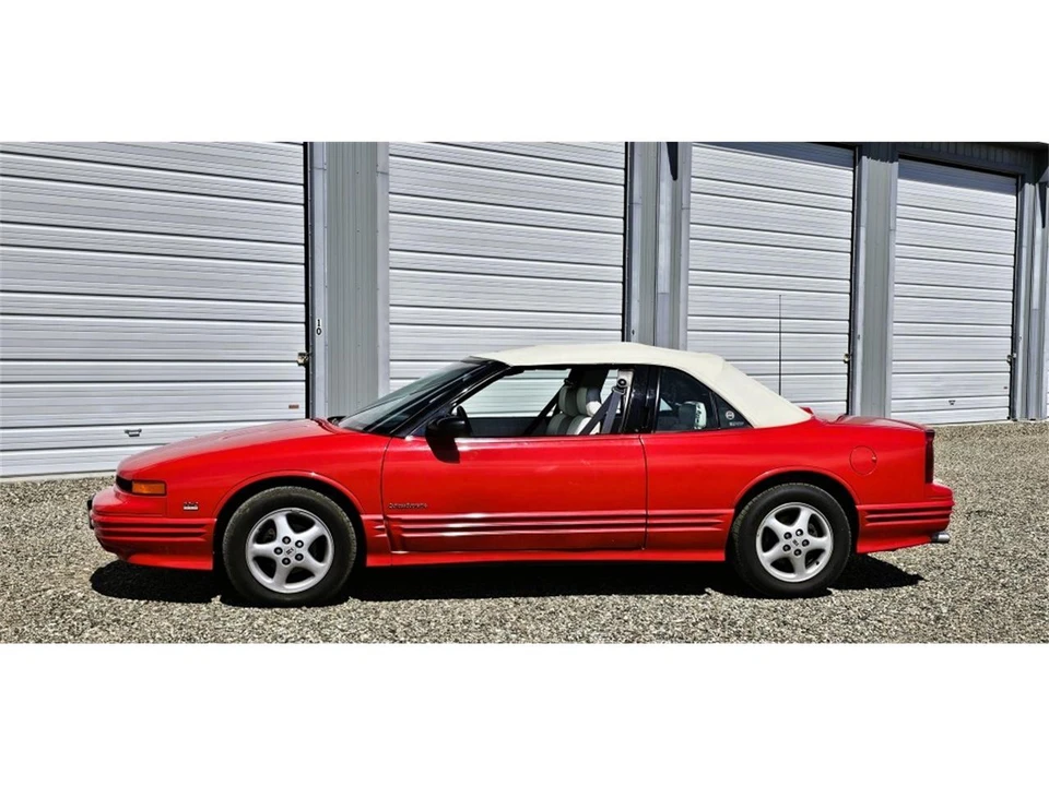 1994 Oldsmobile Cutlass Supreme - Image 2 of 31