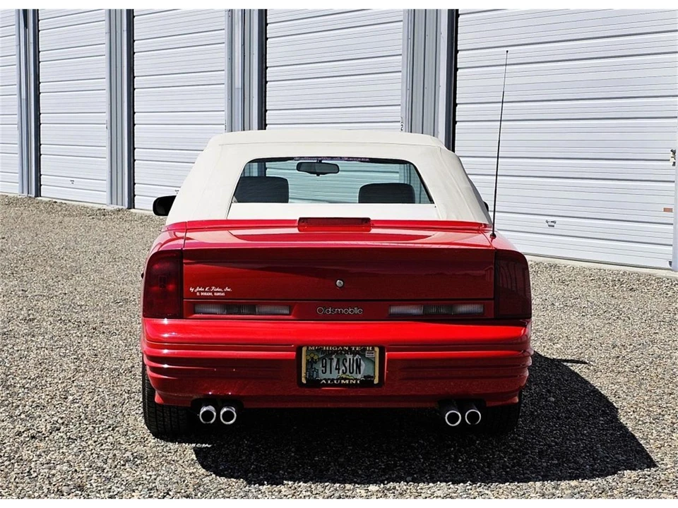 1994 Oldsmobile Cutlass Supreme - Image 4 of 31