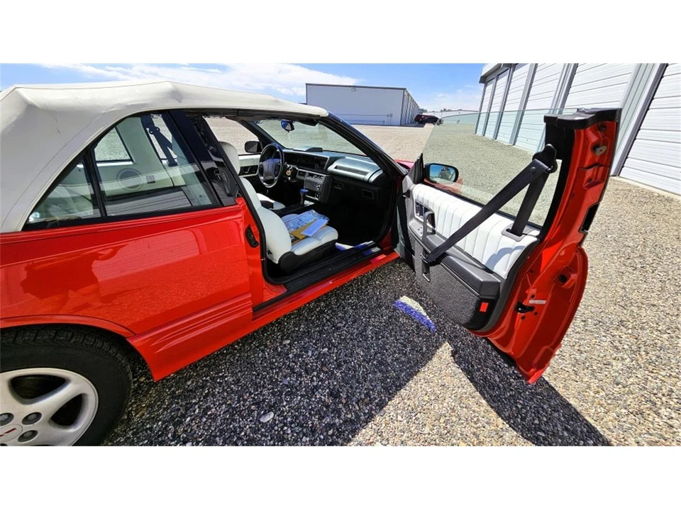 1994 Oldsmobile Cutlass Supreme - Image 30 of 31
