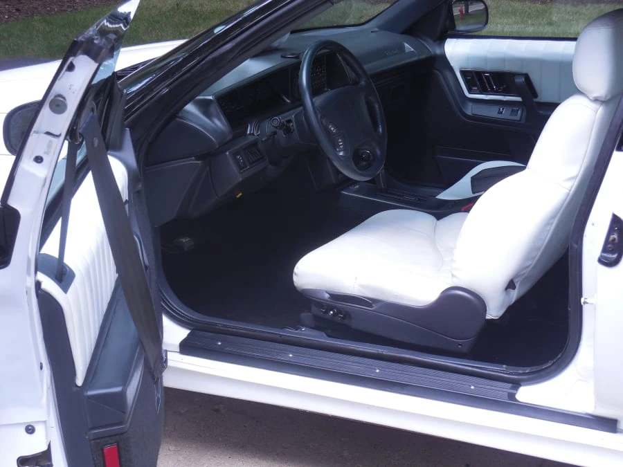 1994 Oldsmobile Cutlass Supreme - Image 5 of 12