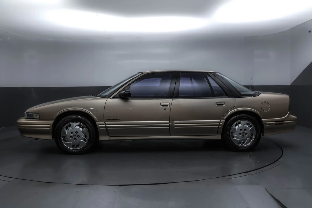 1994 Oldsmobile Cutlass Supreme - Image 2 of 28