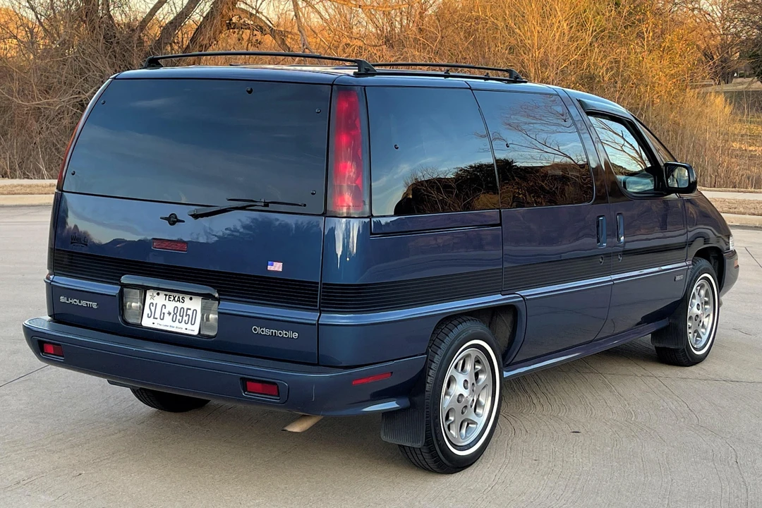 1994 Oldsmobile Silhouette - Image 4 of 5