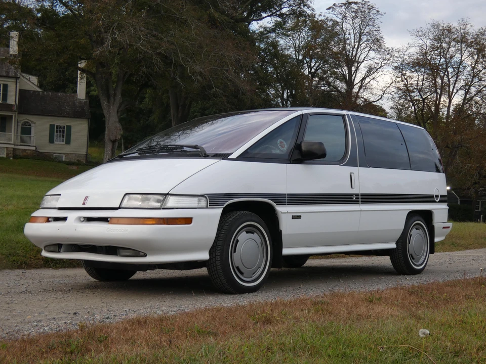 1994 Oldsmobile Silhouette - Image 9 of 31