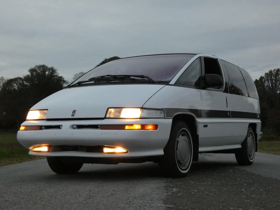 1994 Oldsmobile Silhouette - Image 8 of 31
