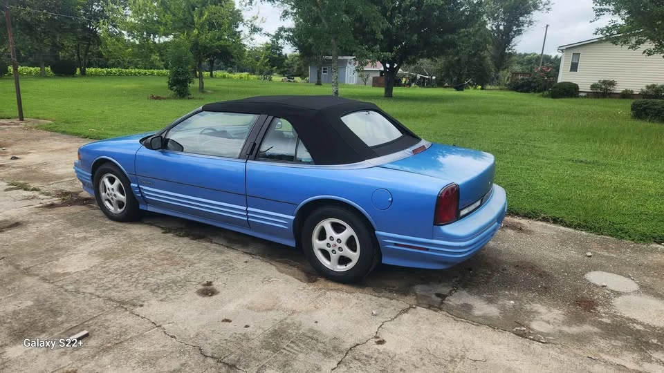 1994 Oldsmobile Cutlass Supreme - Image 9 of 16