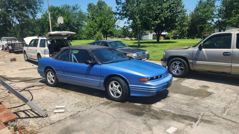 1994 Oldsmobile Cutlass Supreme - Image 15 of 16