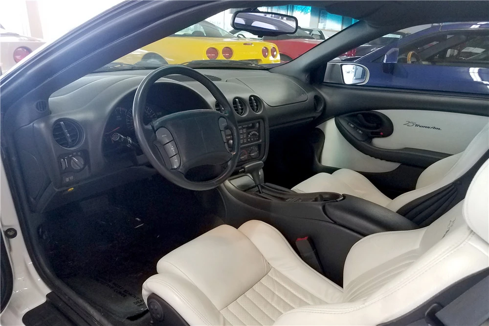 1994 Pontiac Firebird Trans Am 4th Gen - Image 4 of 5