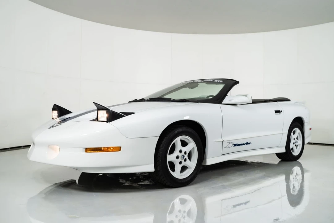 1994 Pontiac Firebird Trans Am 4th Gen - Image 7 of 12
