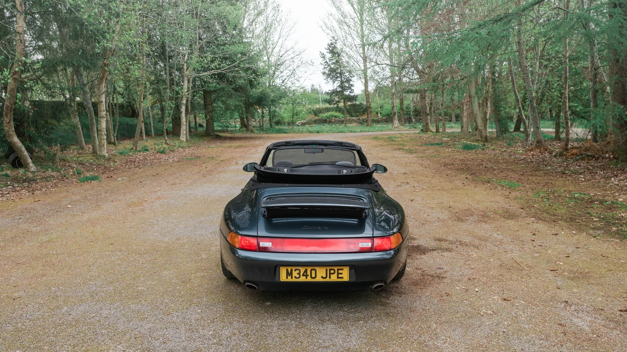 1994 Porsche 993 Carrera - Image 8 of 31