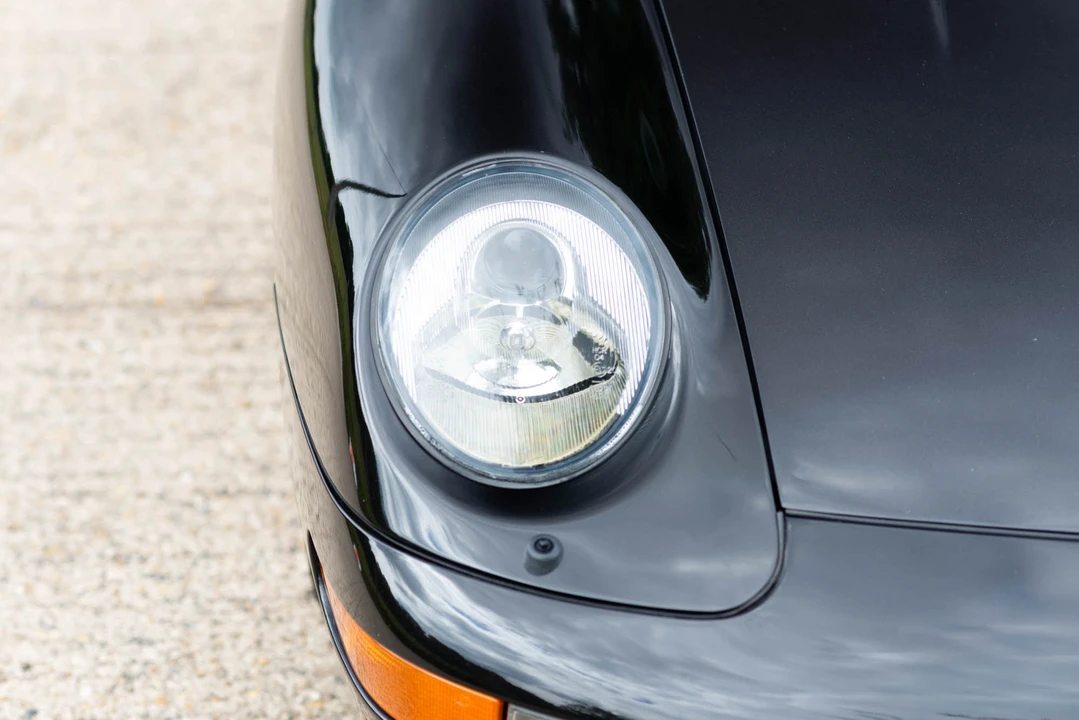 1994 Porsche 993 Carrera - Image 10 of 31