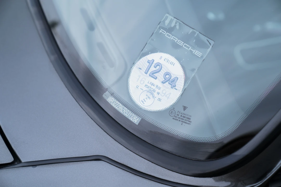 1994 Porsche 993 Carrera - Image 29 of 31