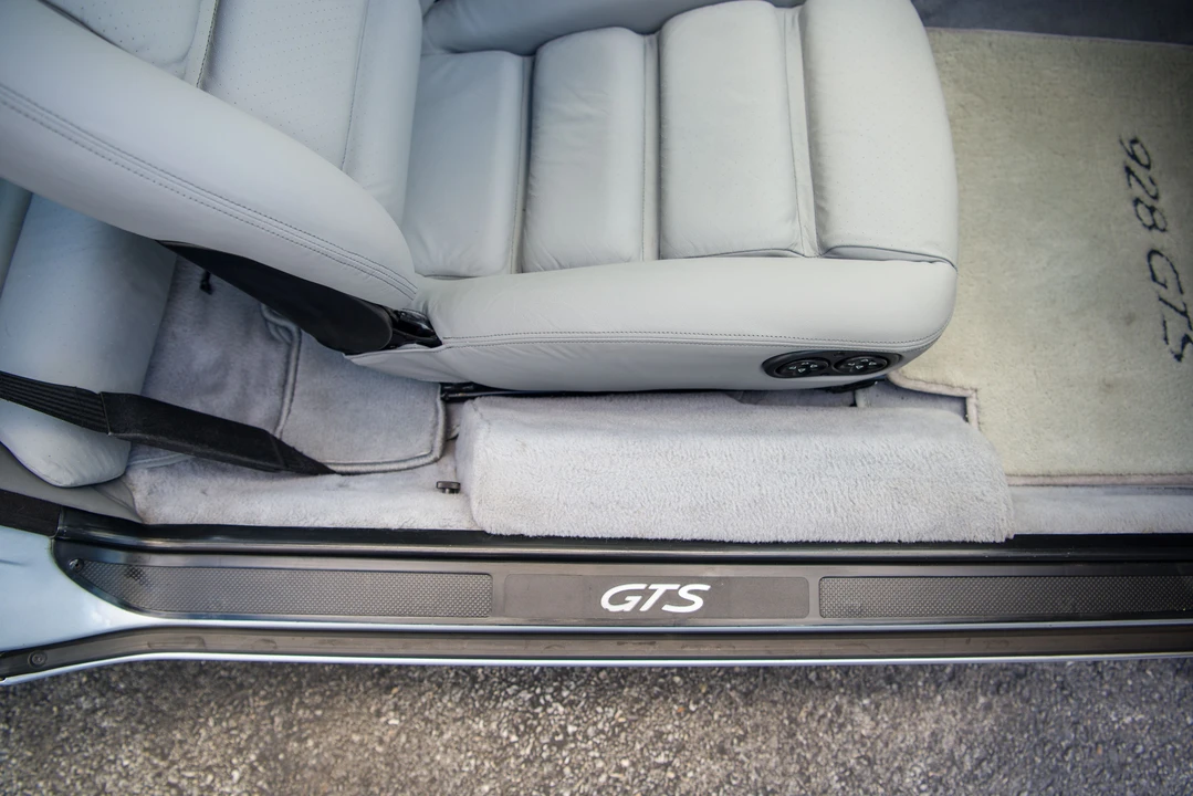 1994 Porsche 928 GTS - Image 15 of 31