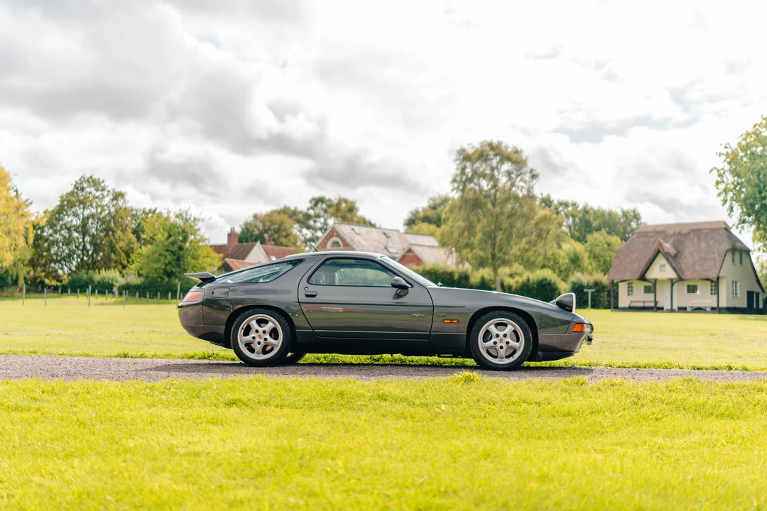 1994 Porsche 928 GTS - Image 5 of 31