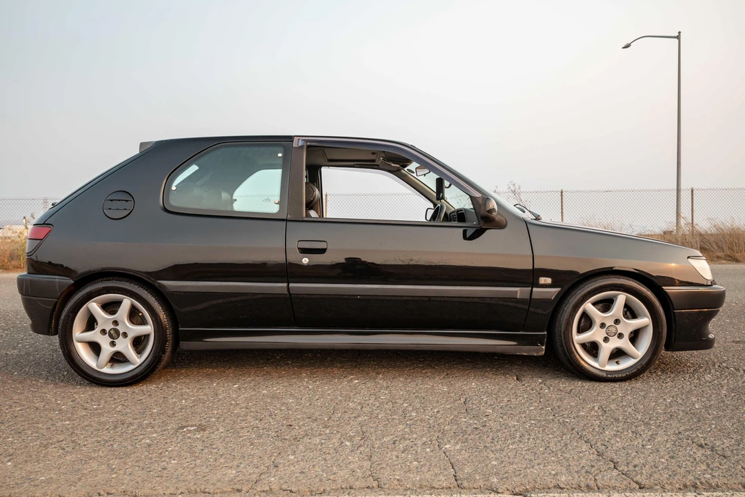 1994 Peugeot - Image 3 of 31
