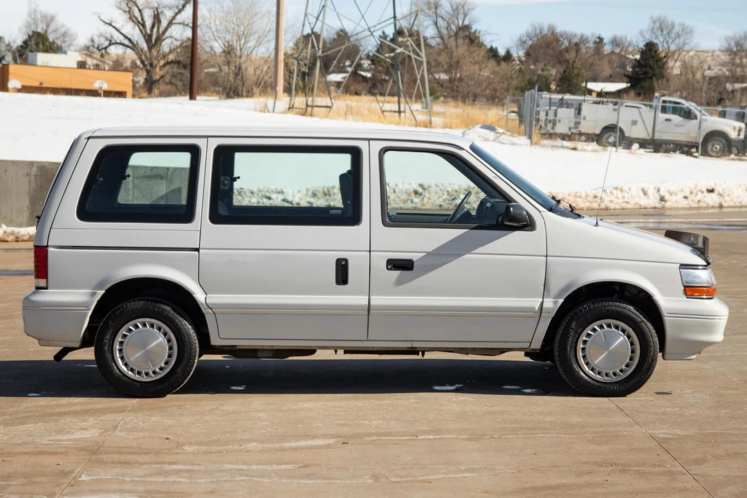 1994 Plymouth Voyager & Grand Voyager - Image 3 of 31