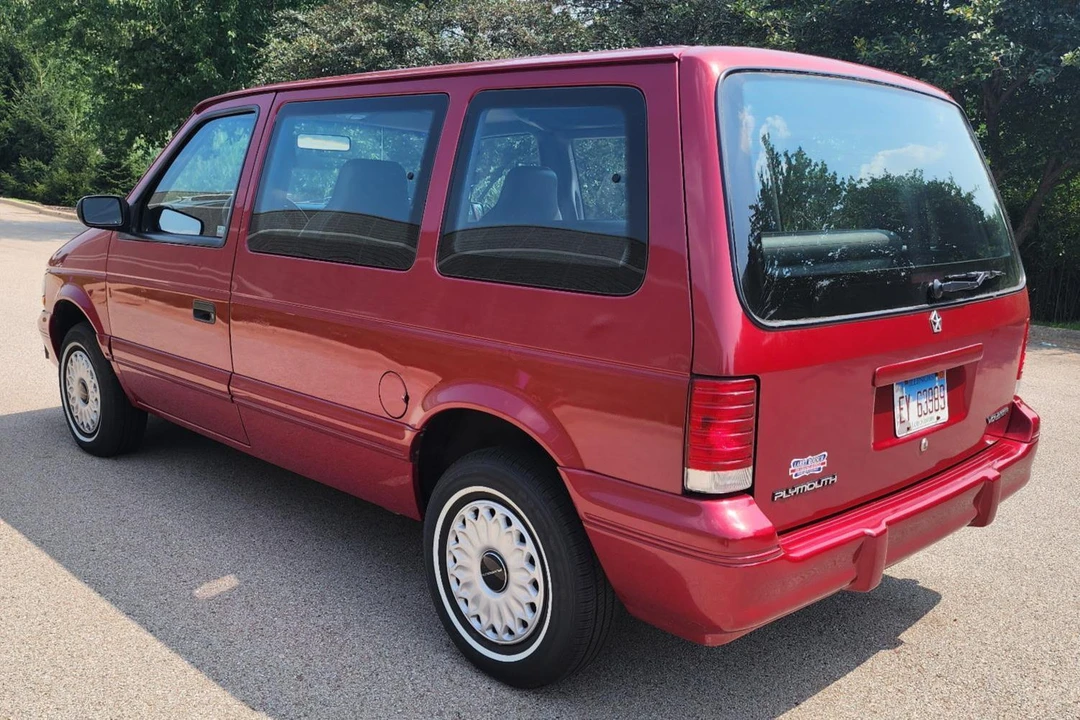 1994 Plymouth Voyager & Grand Voyager - Image 4 of 31