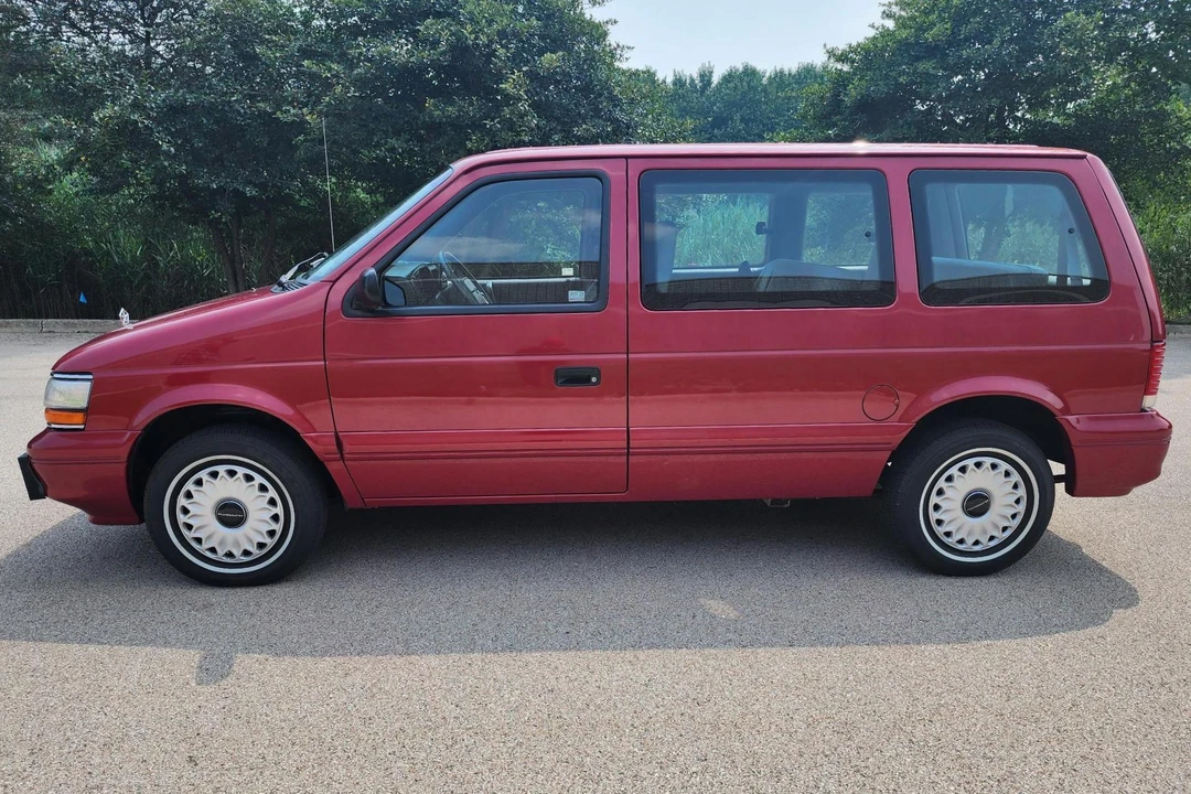 1994 Plymouth Voyager & Grand Voyager - Image 3 of 31