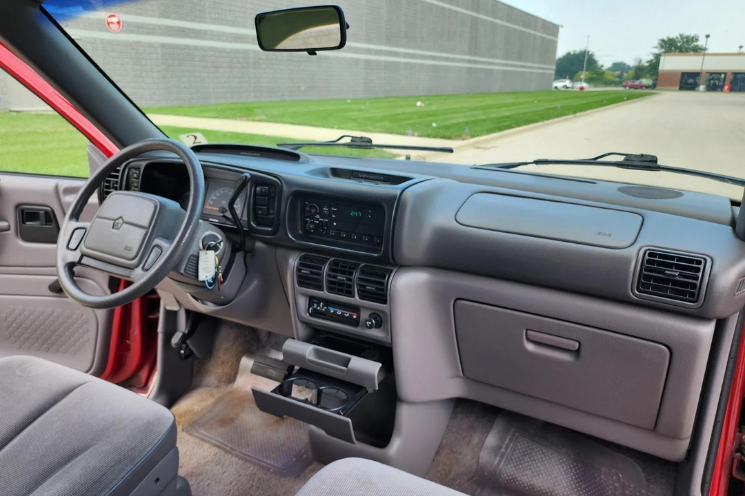 1994 Plymouth Voyager & Grand Voyager - Image 28 of 31