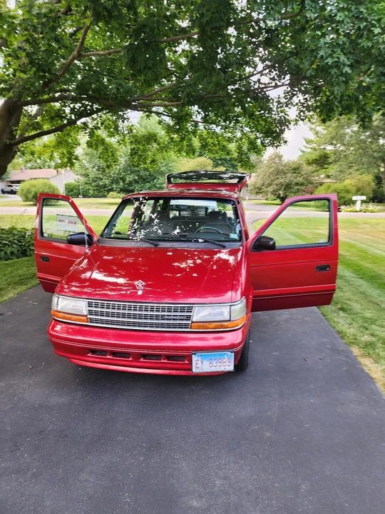 1994 Plymouth Voyager & Grand Voyager - Image 9 of 31