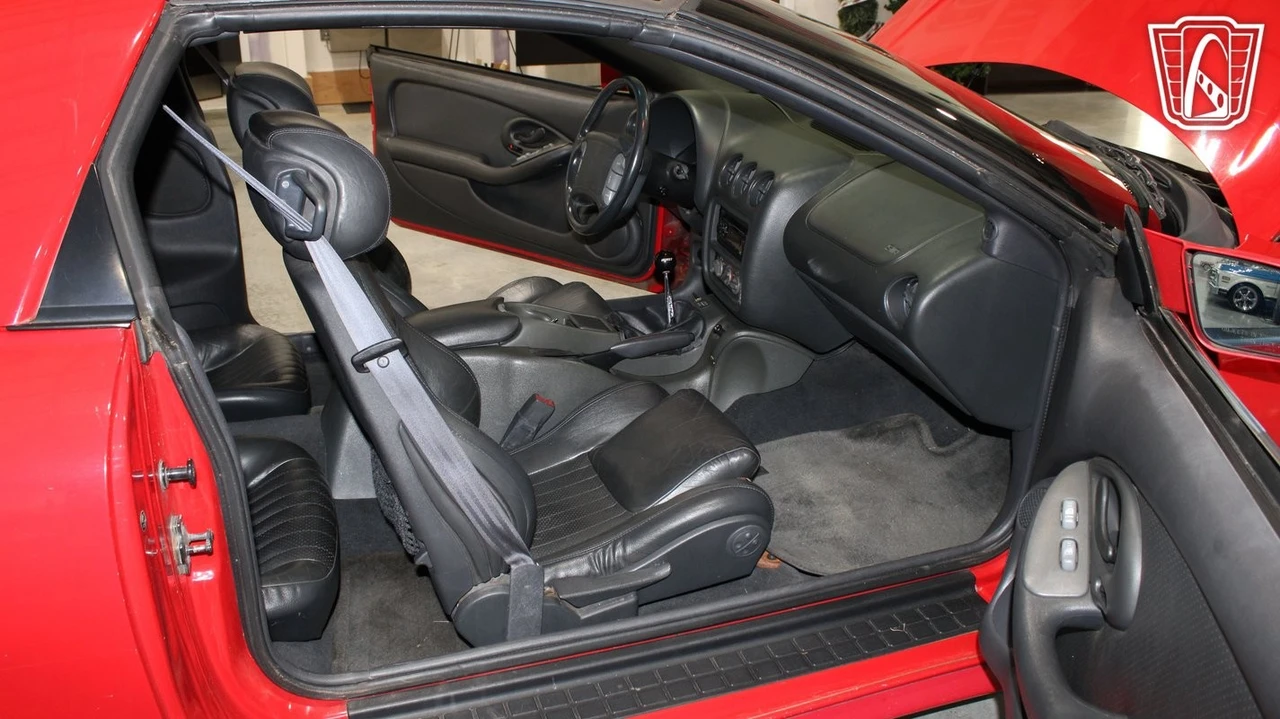 1994 Pontiac Firebird 4th Gen - Image 8 of 12