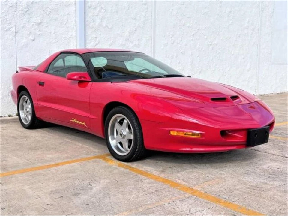 1994 Pontiac Firebird 4th Gen - Image 2 of 30