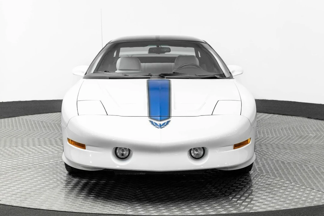 1994 Pontiac Firebird Trans Am 4th Gen - Image 2 of 12