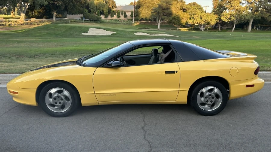 1994 Pontiac Firebird 4th Gen - Image 2 of 14