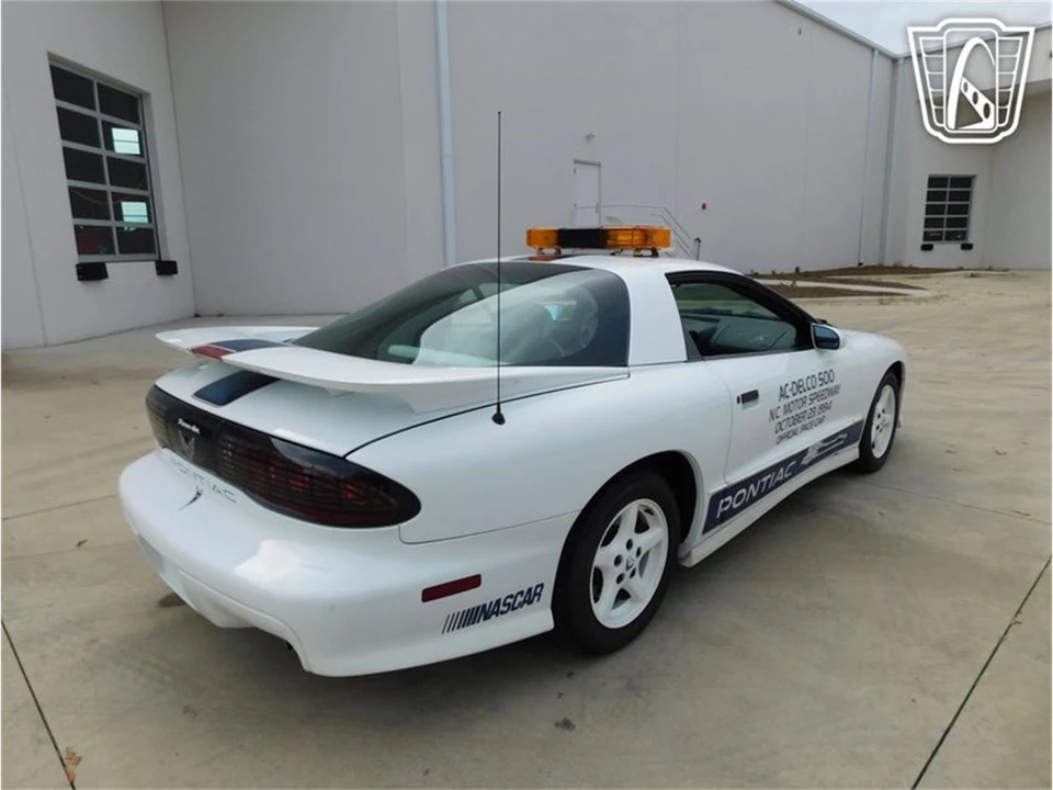 1994 Pontiac Firebird 4th Gen - Image 26 of 31