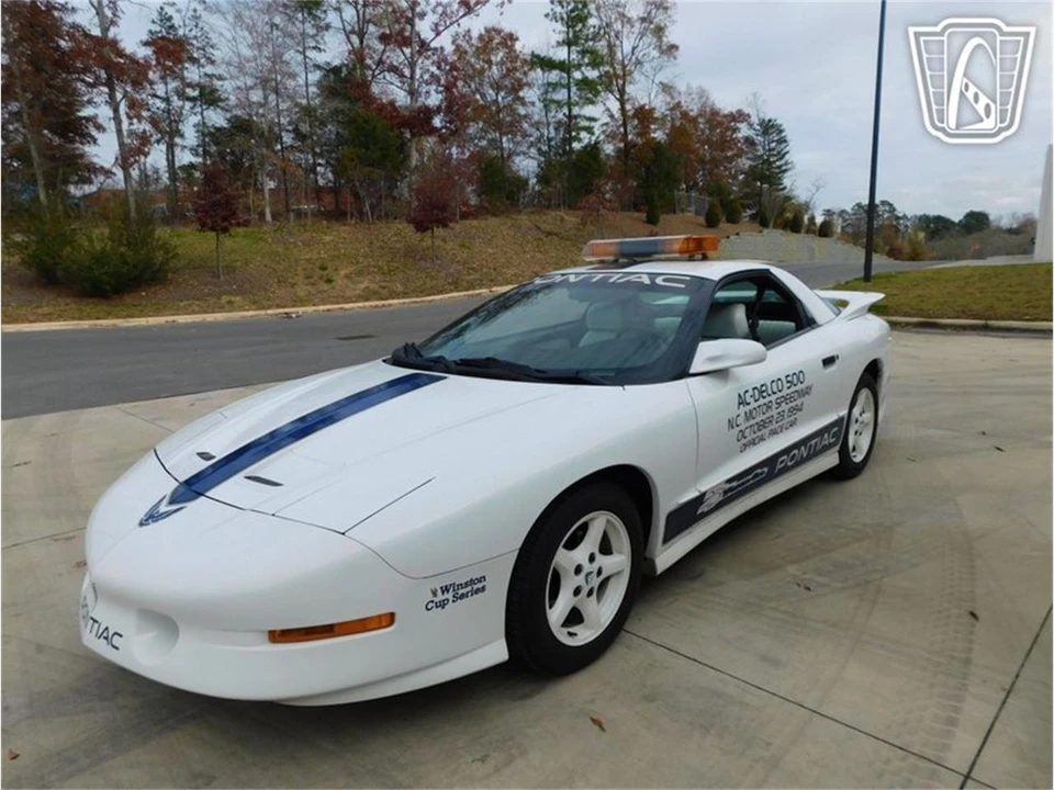 1994 Pontiac Firebird 4th Gen - Image 8 of 31