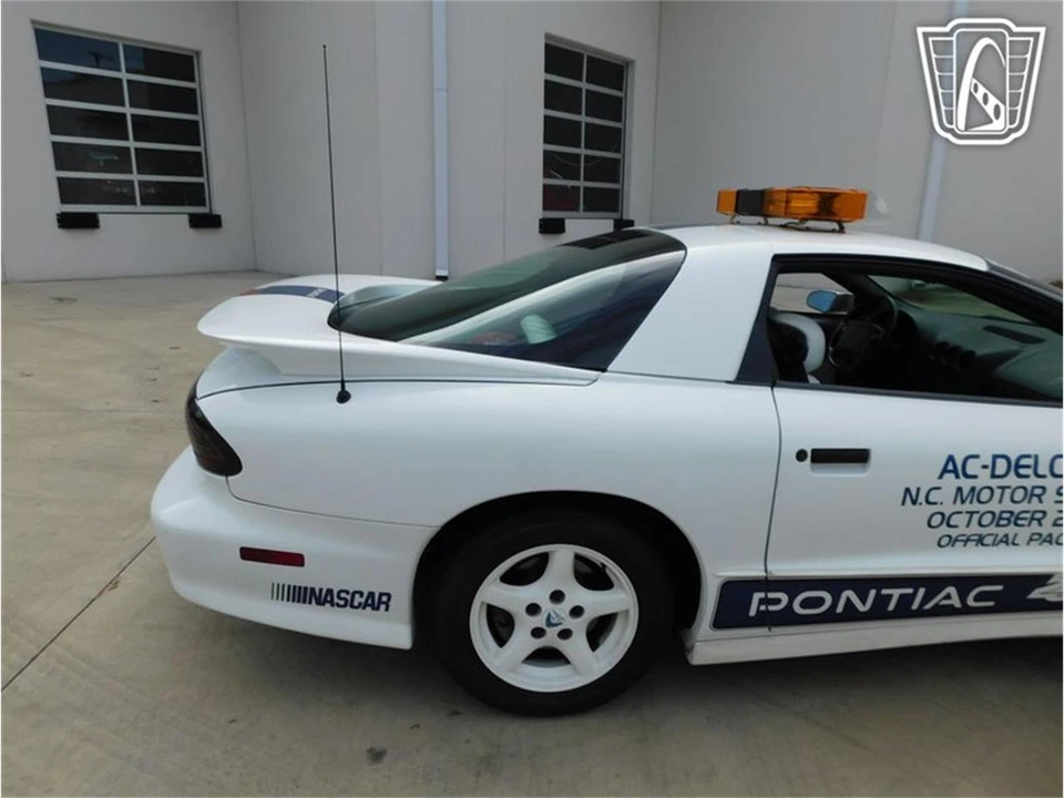 1994 Pontiac Firebird 4th Gen - Image 29 of 31