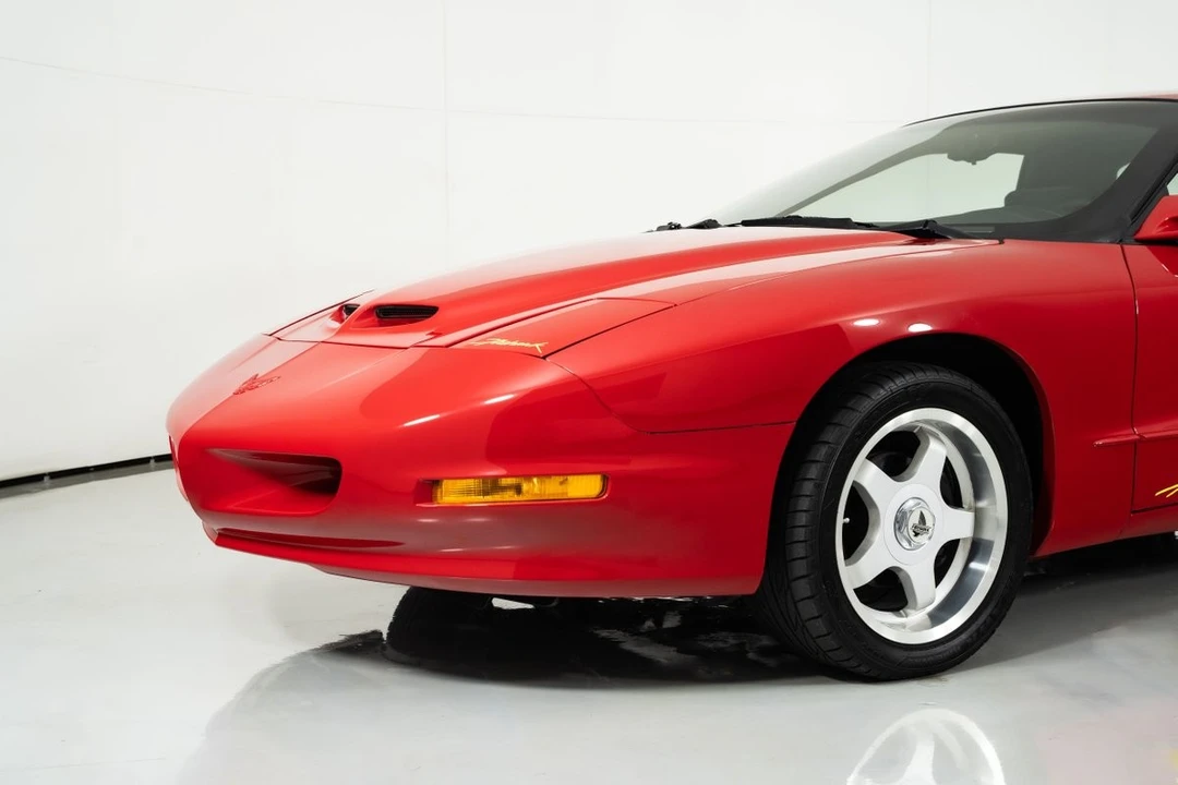 1994 Pontiac Firebird 4th Gen - Image 6 of 12
