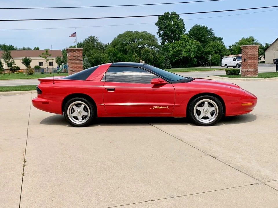 1994 Pontiac Firebird 4th Gen - Image 5 of 21