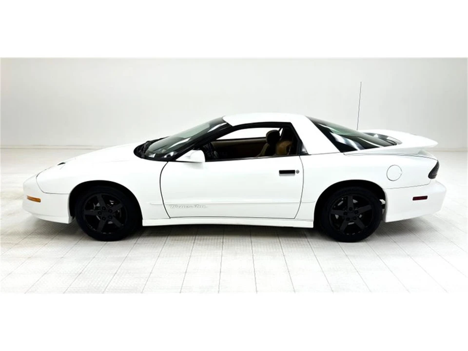 1994 Pontiac Firebird 4th Gen - Image 2 of 31