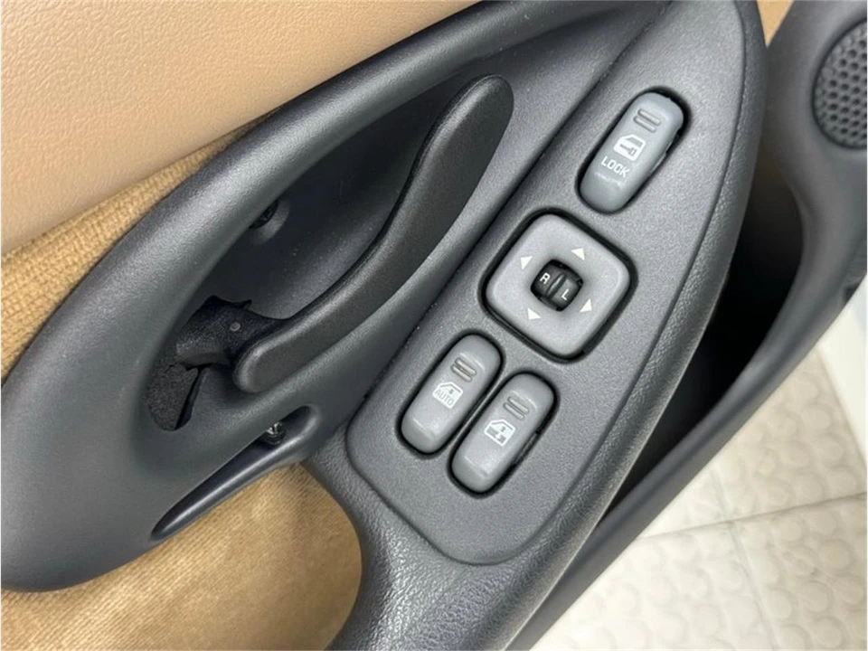 1994 Pontiac Firebird 4th Gen - Image 27 of 31