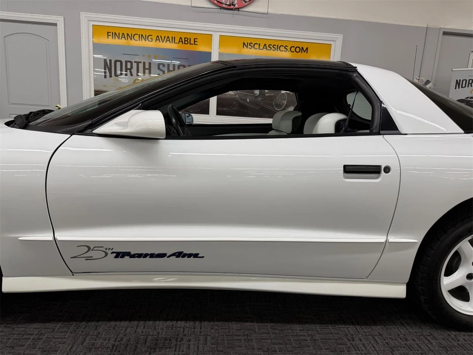 1994 Pontiac Firebird 4th Gen - Image 19 of 31