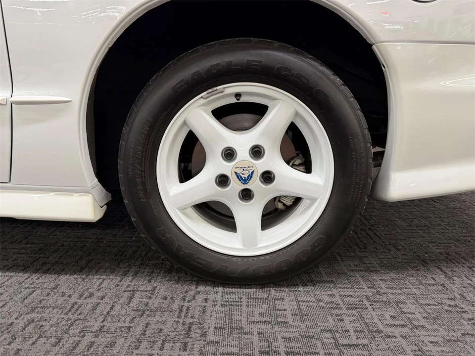 1994 Pontiac Firebird 4th Gen - Image 26 of 31