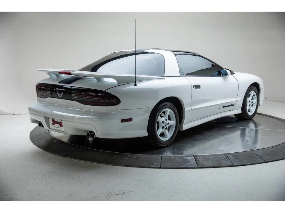 1994 Pontiac Firebird 4th Gen - Image 14 of 31