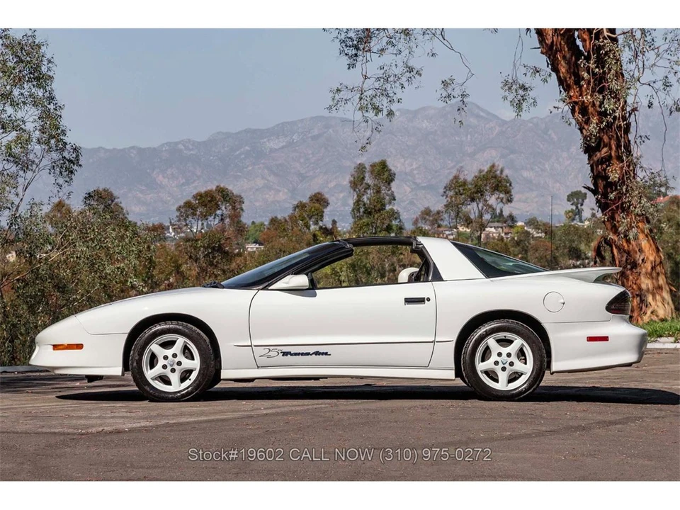 1994 Pontiac Firebird 4th Gen - Image 21 of 31