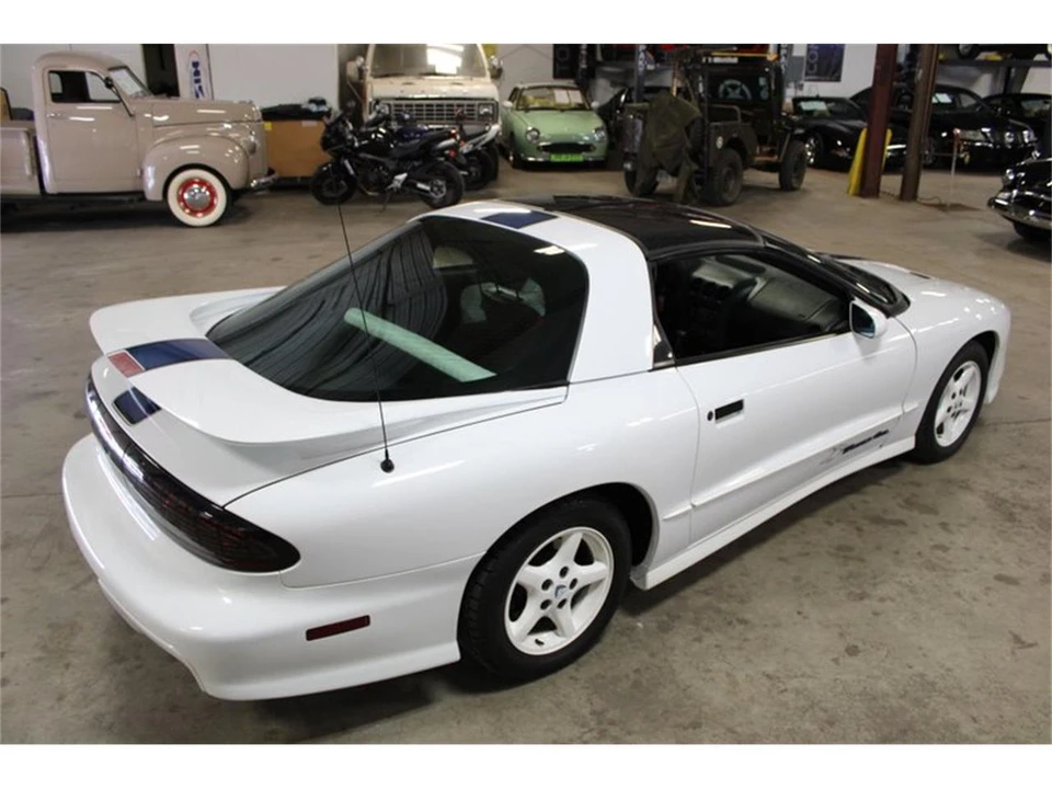 1994 Pontiac Firebird 4th Gen - Image 19 of 31